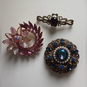 Elegant Vintage Brooch Set with Purple and Blue Accents